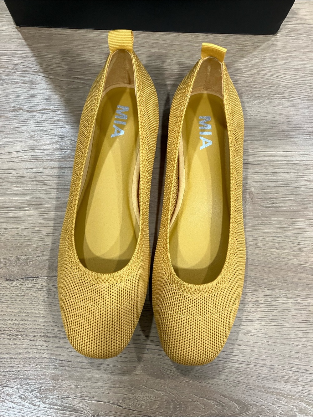 MIA Mustard Yellow Knit Uppers Women’s Flats NWOT
